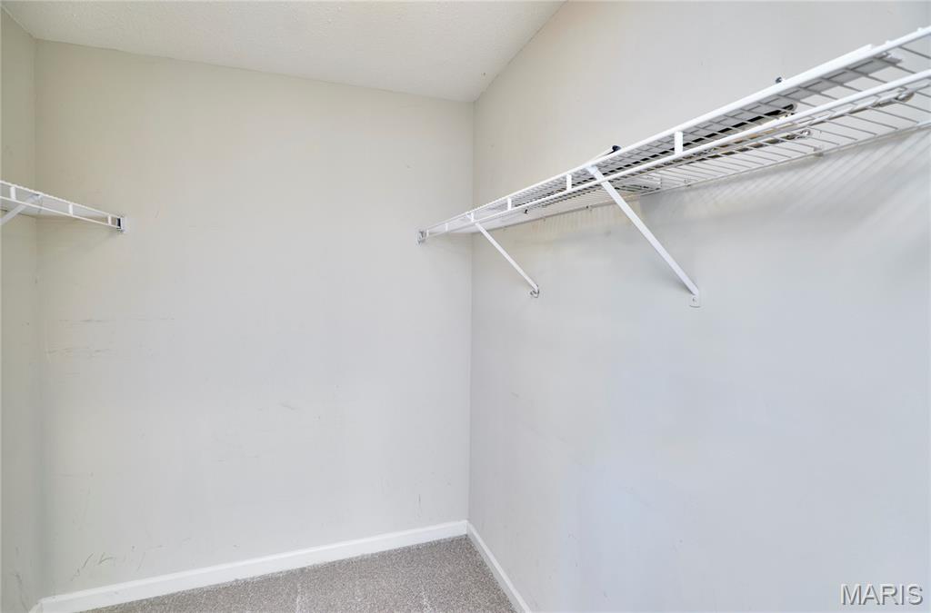 19 Kingsmont Court Property Photo 41