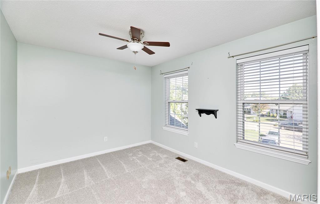 19 Kingsmont Court Property Photo 47