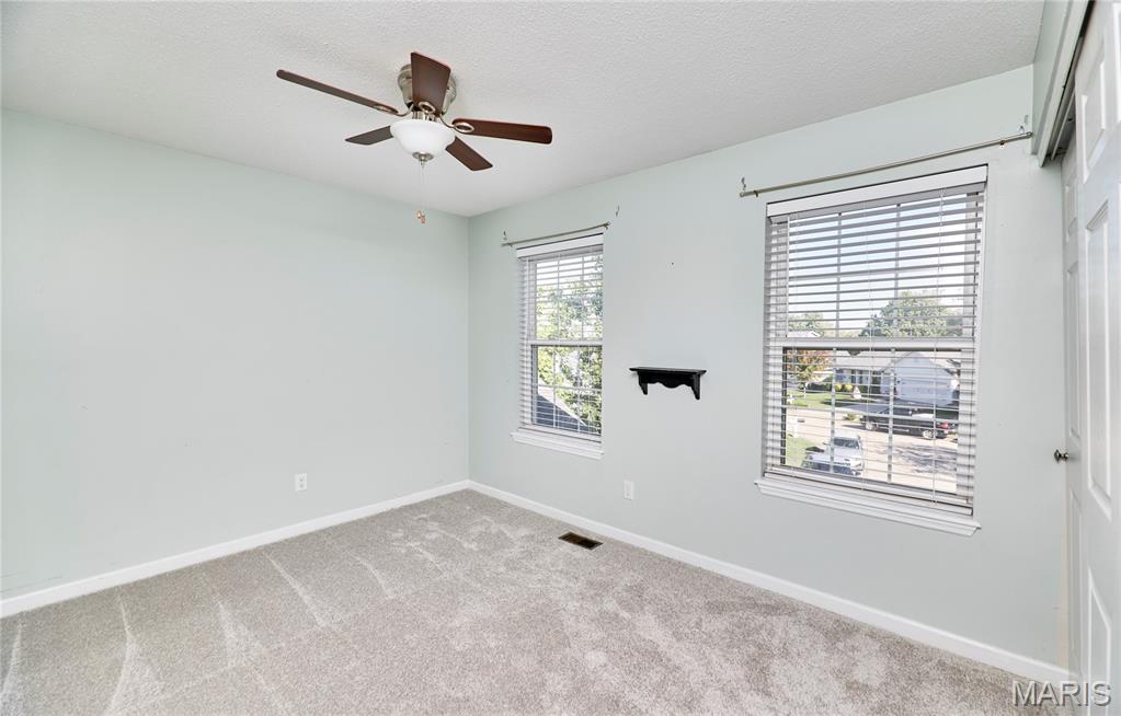 19 Kingsmont Court Property Photo 48