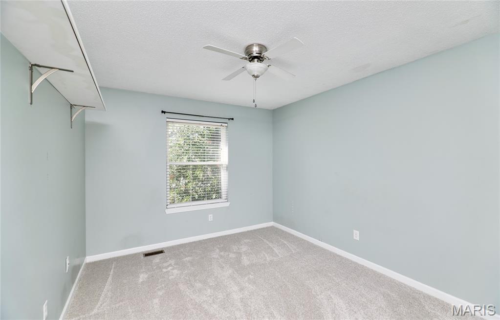 19 Kingsmont Court Property Photo 52