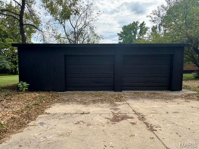 231 Donald Street Property Photo 7
