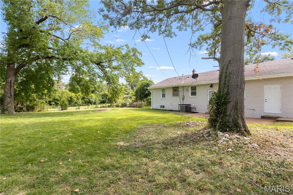 9435 Eastchester Drive Property Photo 32