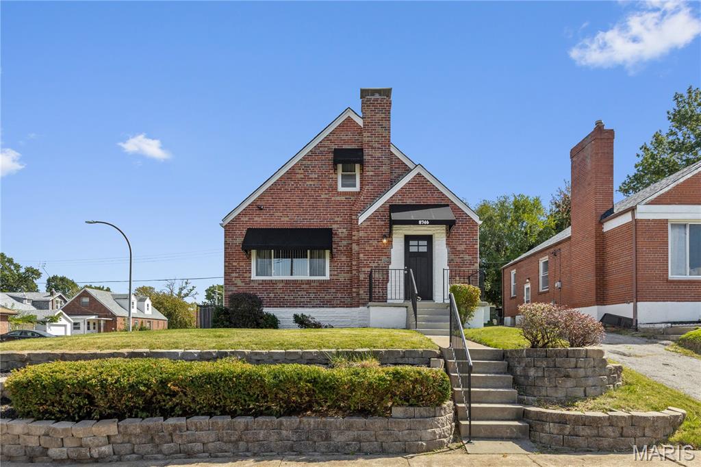 8746 Park Lane Property Photo 1