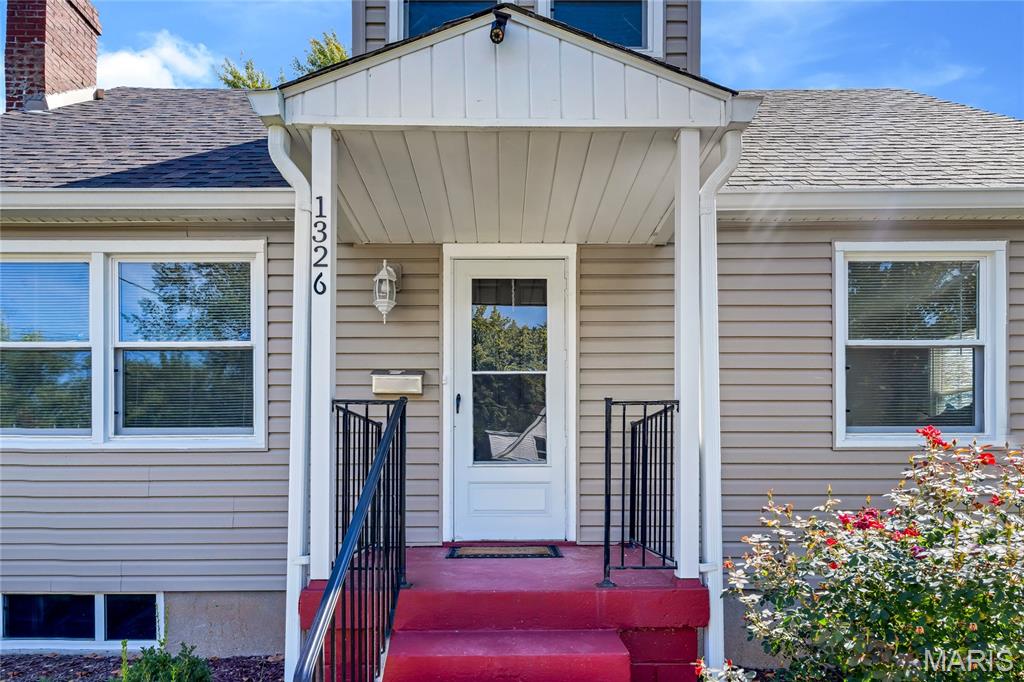 1326 Leroy Avenue Property Photo 1