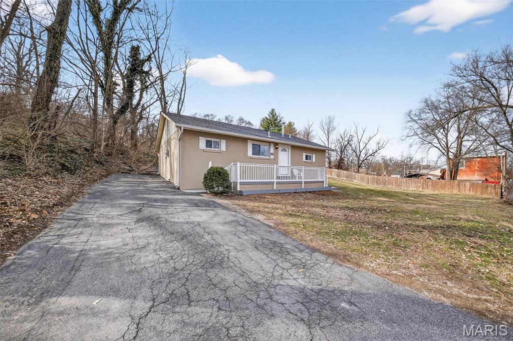 202 2nd Street Property Photo 2