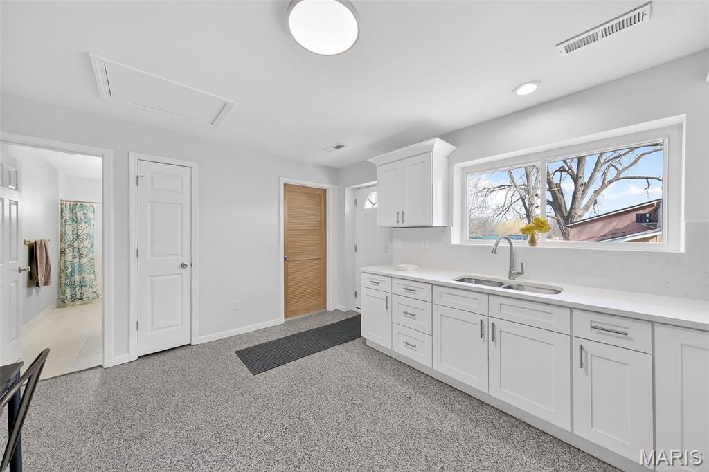 202 2nd Street Property Photo 6