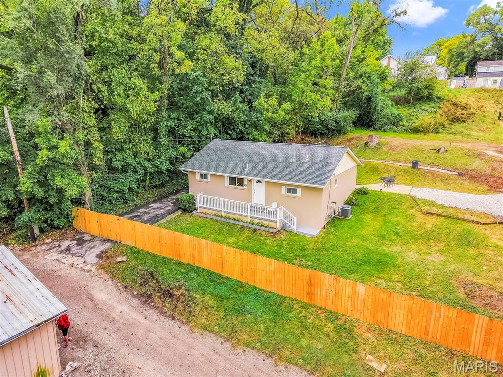 202 2nd Street Property Photo 37