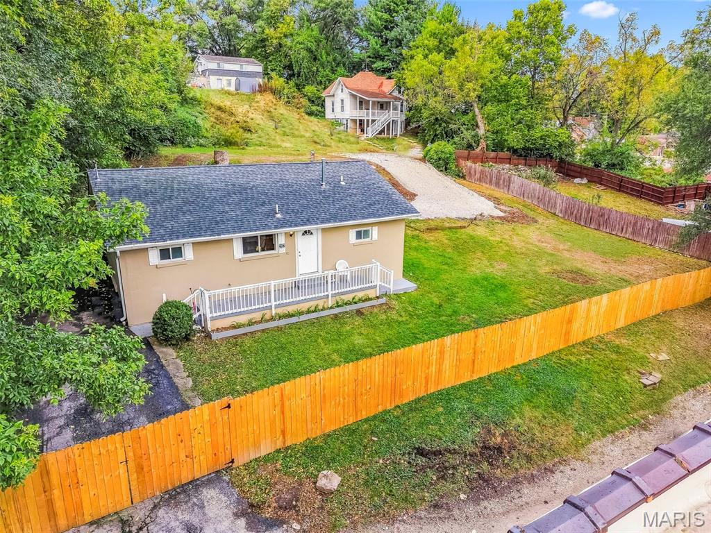 202 2nd Street Property Photo 42