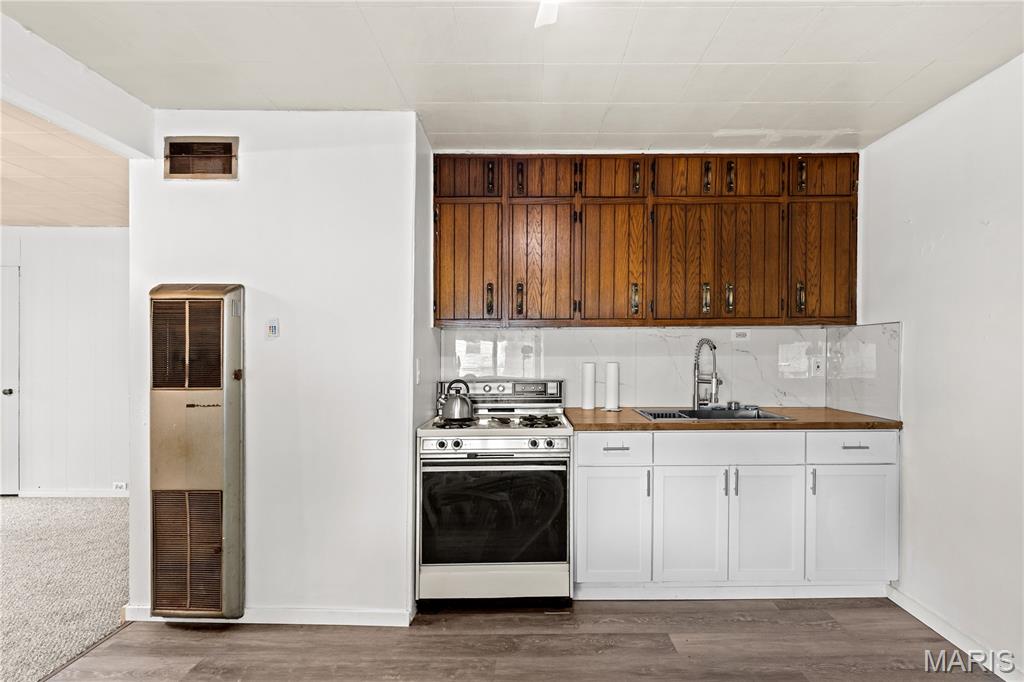 428 Whitelaw Avenue Property Photo 14