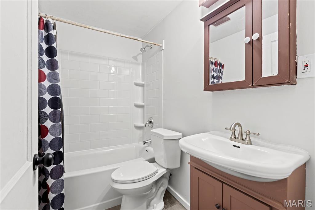 428 Whitelaw Avenue Property Photo 17