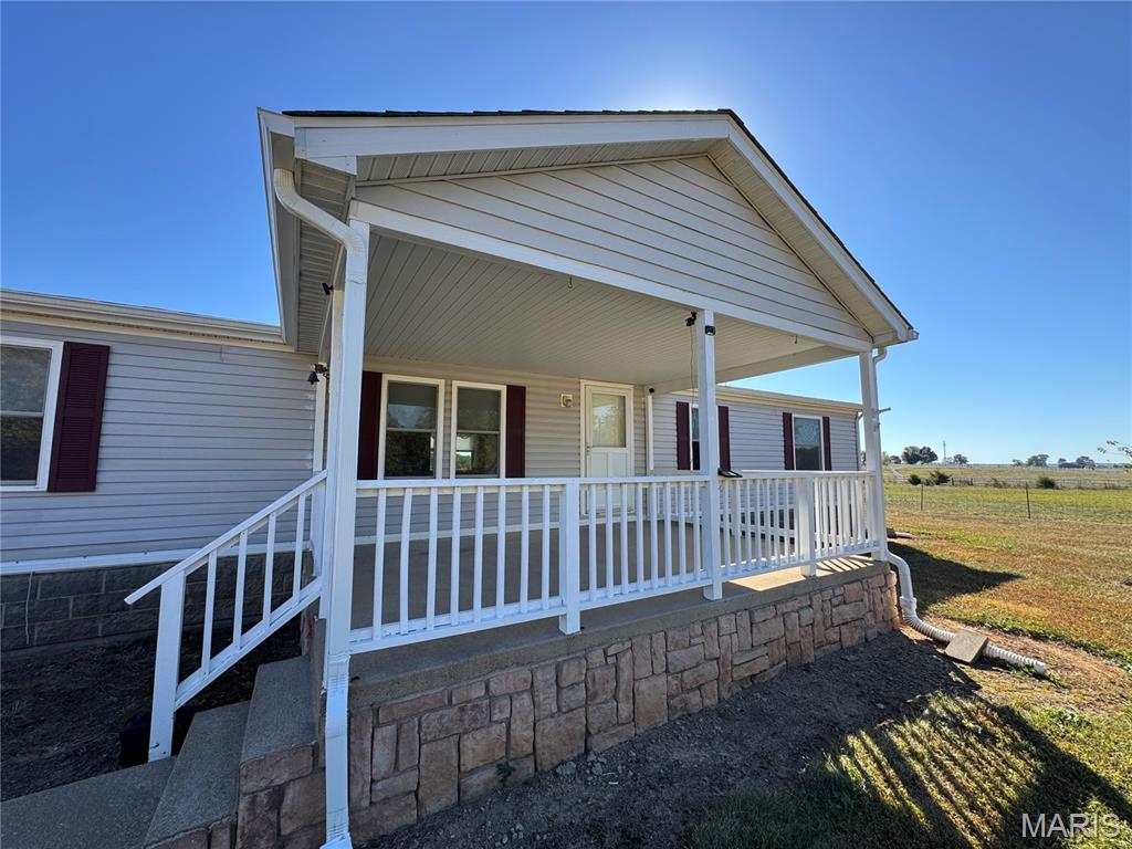 8524 Highway D Property Photo 4