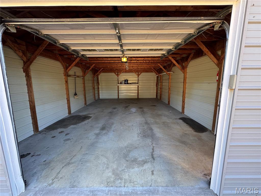 8524 Highway D Property Photo 10