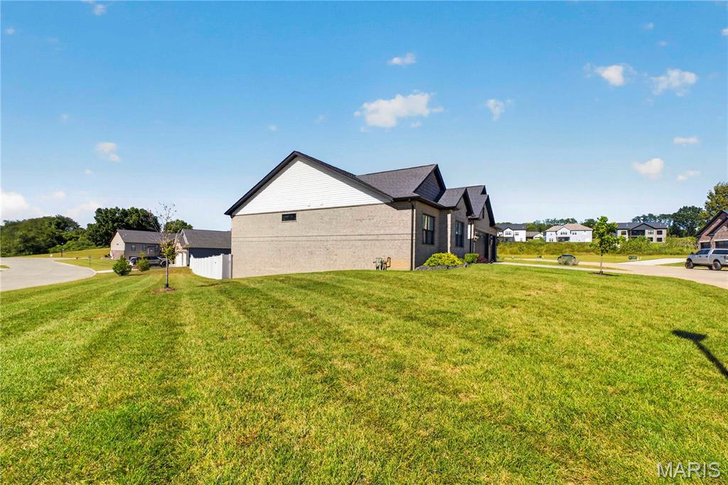 2911 Kehrswood Court Property Photo 8