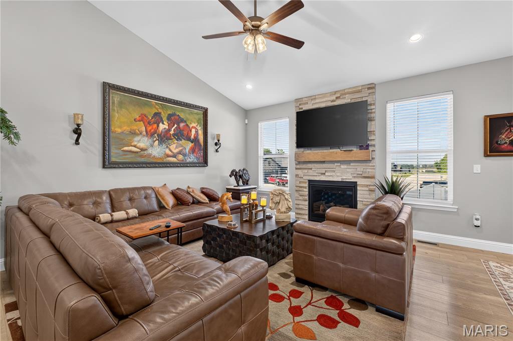 2911 Kehrswood Court Property Photo 14