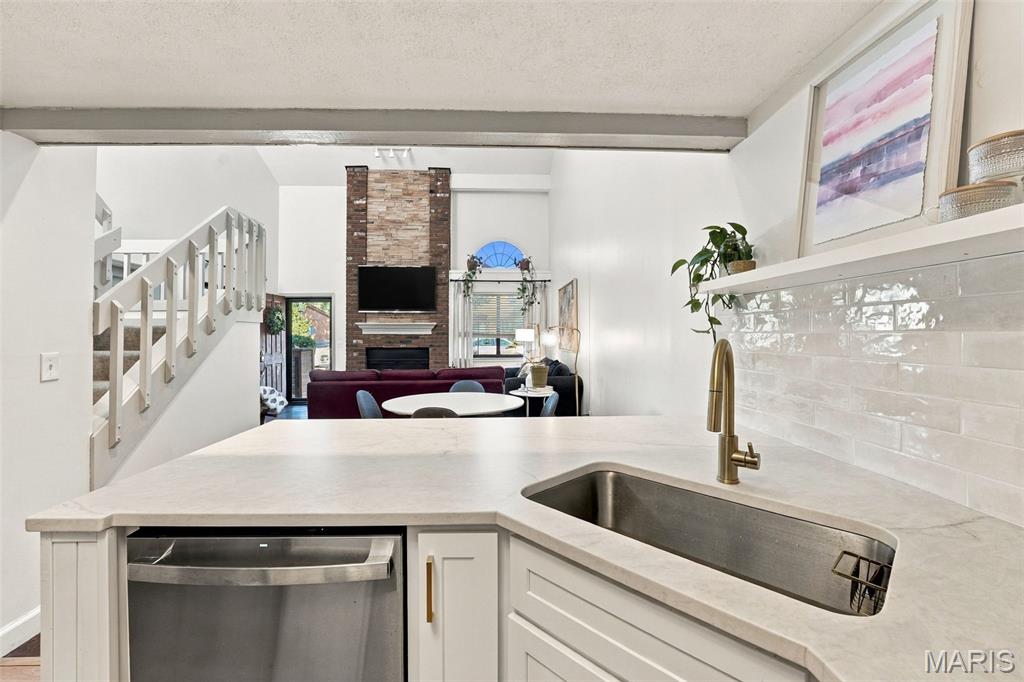 103 Hemingway Lane B Property Photo 10