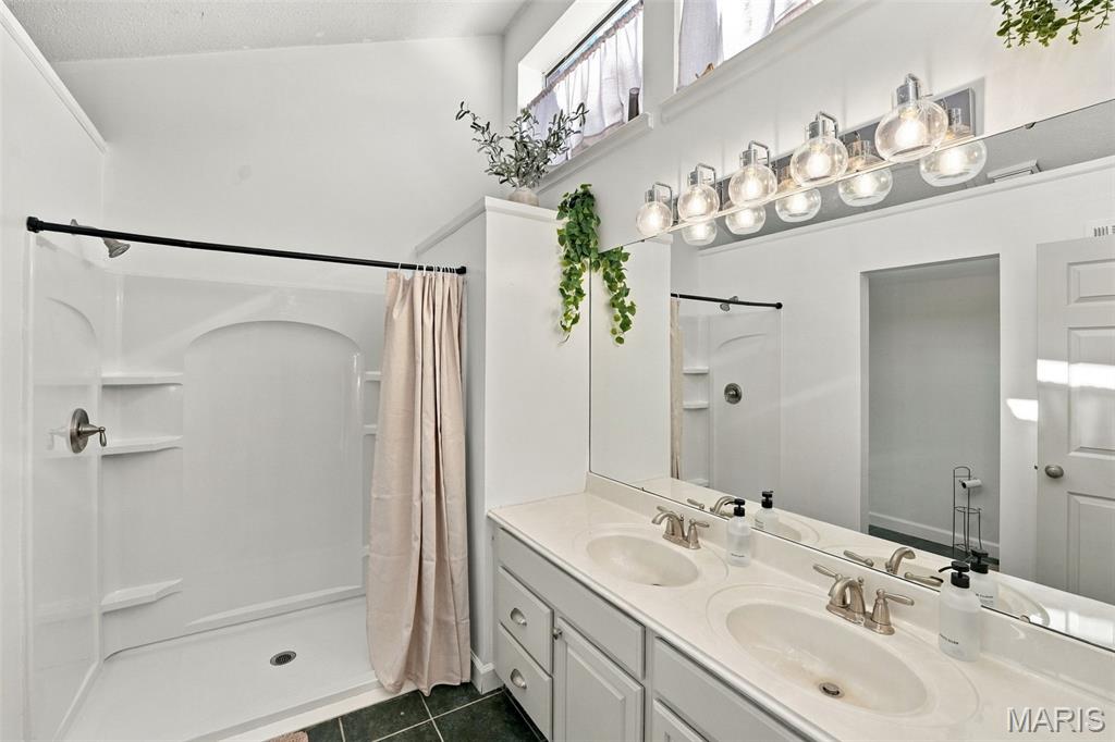 103 Hemingway Lane B Property Photo 20
