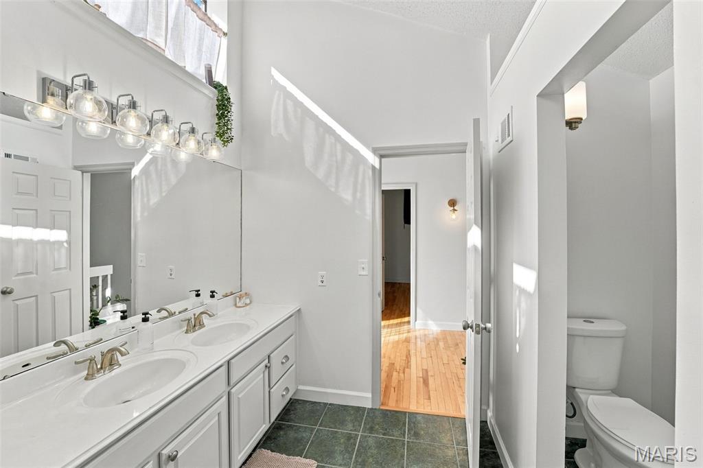 103 Hemingway Lane B Property Photo 21