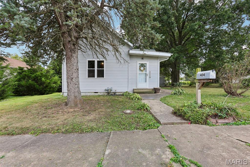 404 E 2nd South Street Property Photo 1