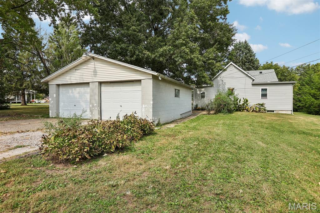 404 E 2nd South Street Property Photo 18