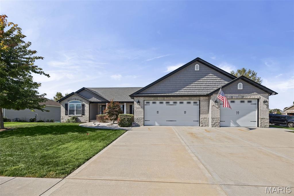 1015 Kankakee Trail Property Photo 1