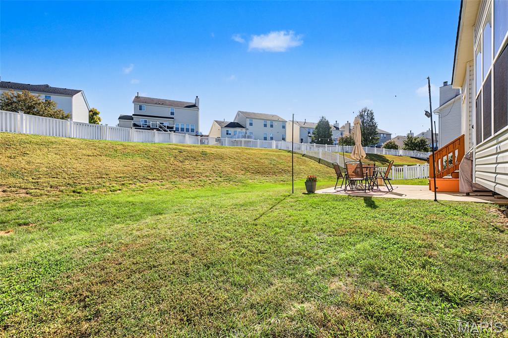 1004 Meadow Grove Drive Property Photo 43