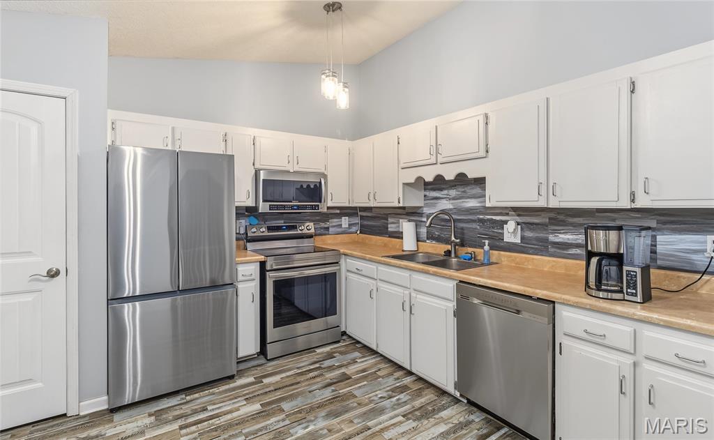 22885 Hickerson Drive Property Photo 4