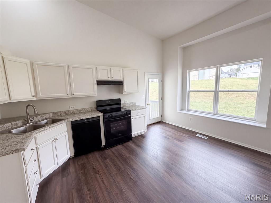 14417 Cape Charles Court Property Photo 2