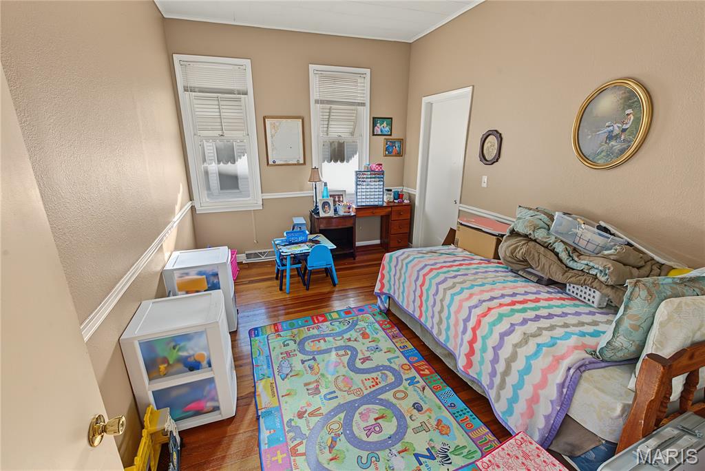 407 E Maple Street Property Photo 16