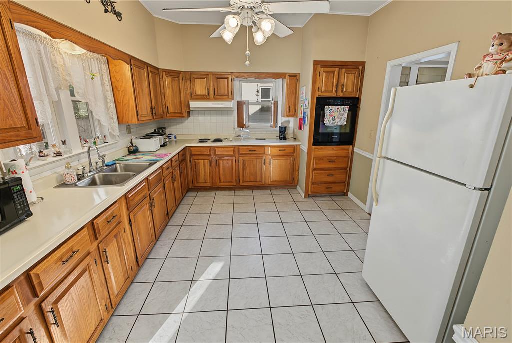 407 E Maple Street Property Photo 19
