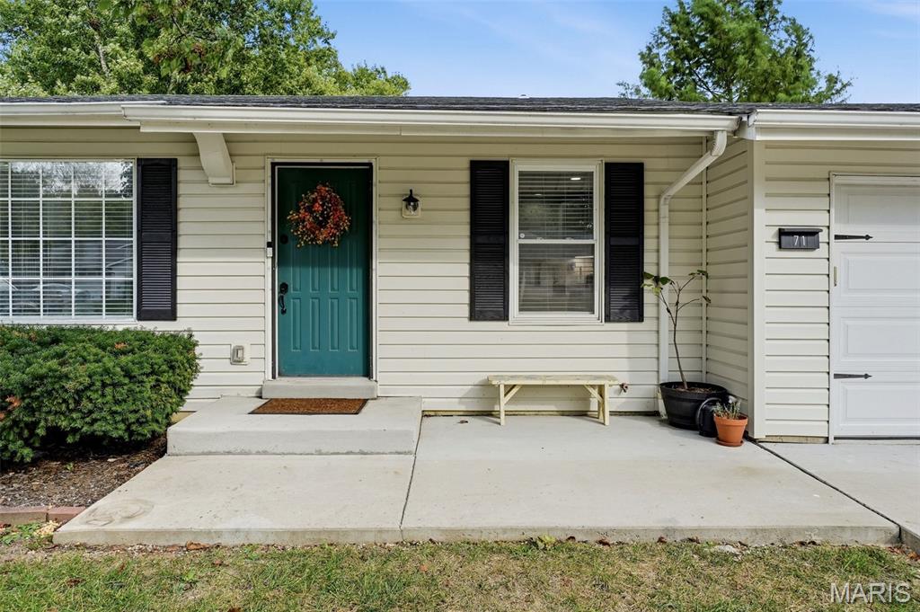 71 White Doe Court Property Photo 3