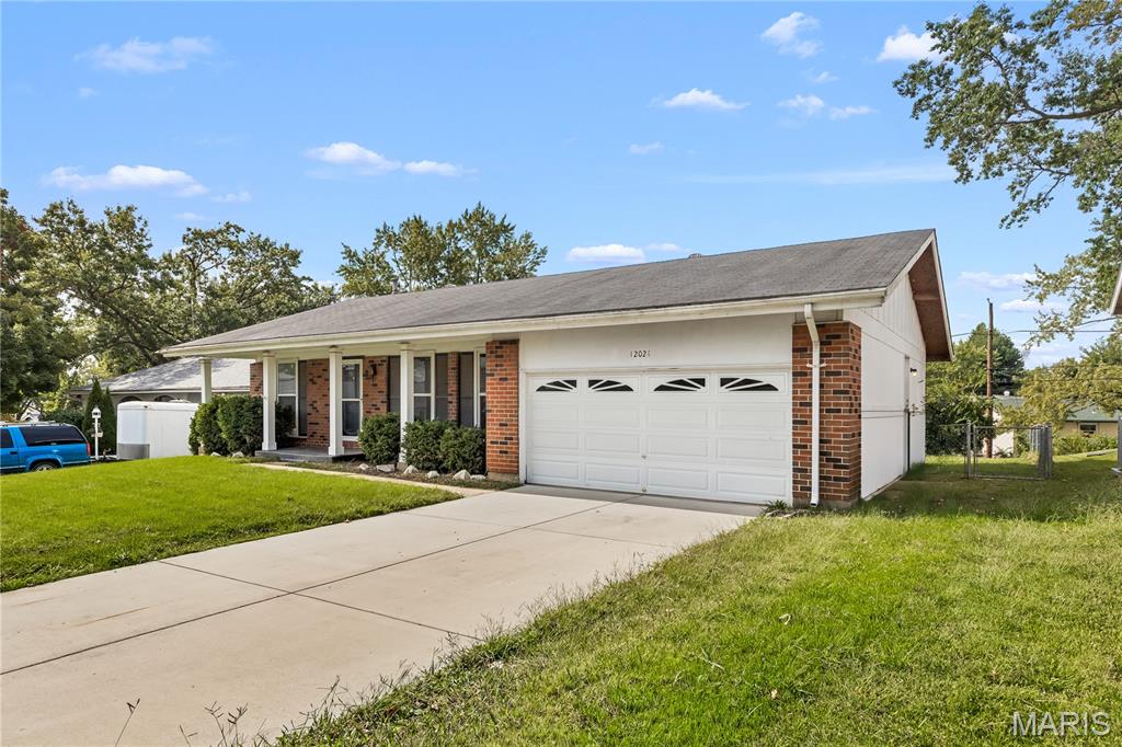 12021 Cato Drive Property Photo 2