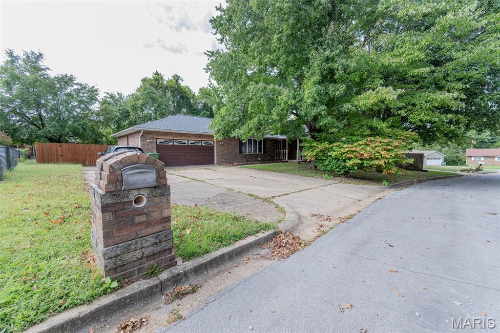 1606 Amber Place Property Photo 1