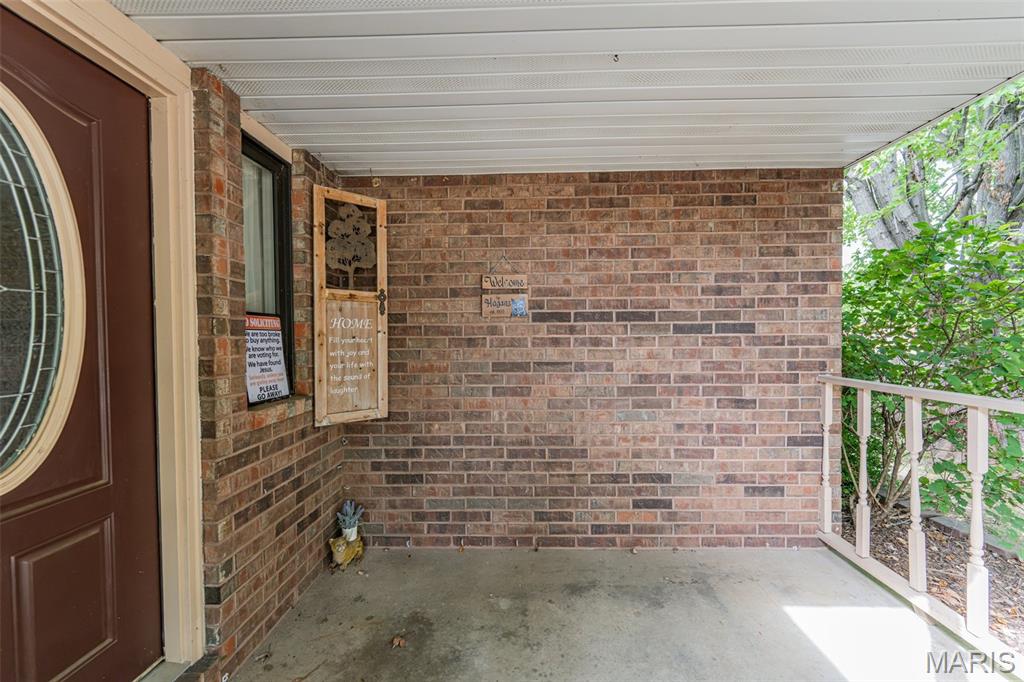 1606 Amber Place Property Photo 5