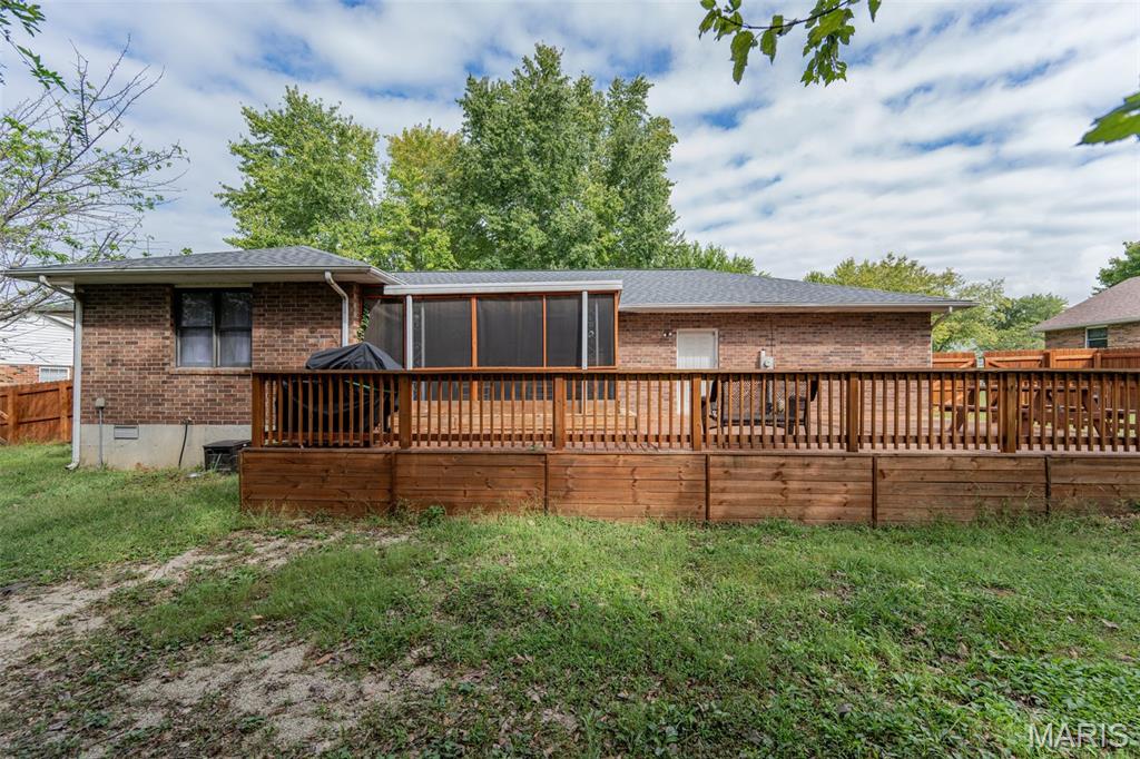 1606 Amber Place Property Photo 9