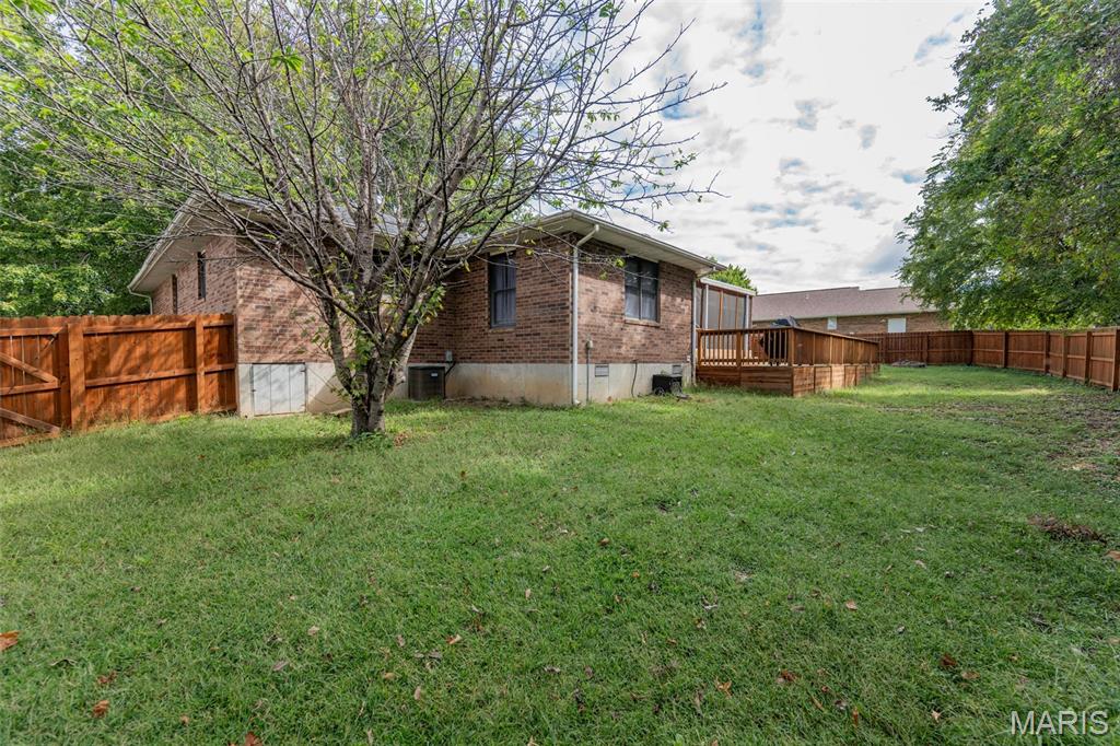 1606 Amber Place Property Photo 11