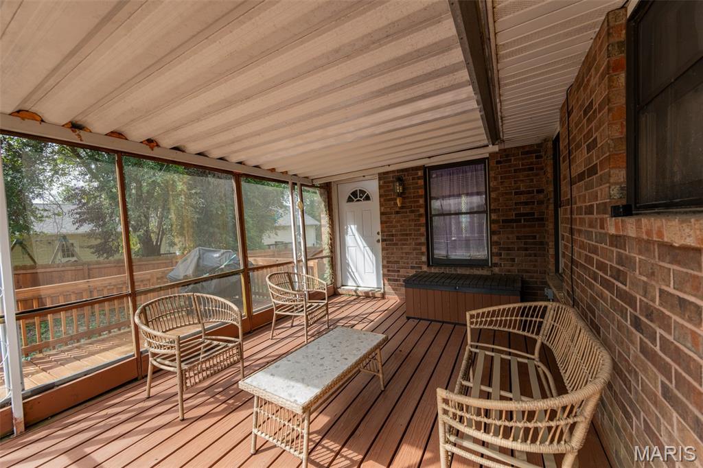 1606 Amber Place Property Photo 14