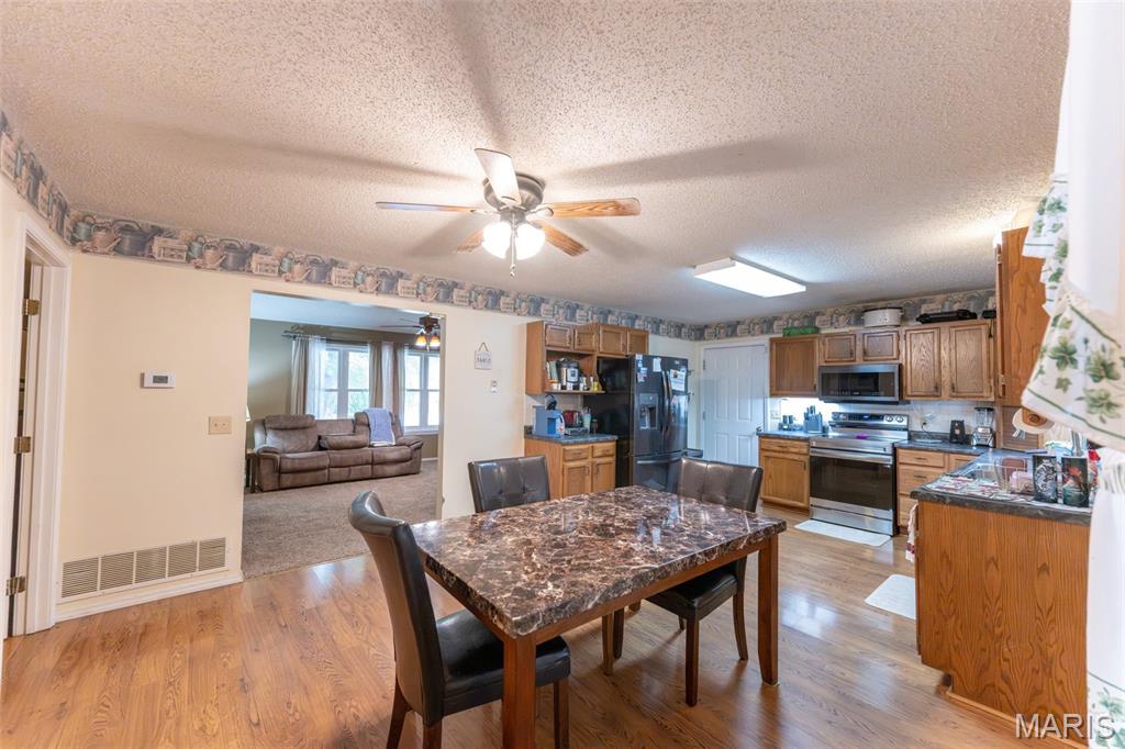 1606 Amber Place Property Photo 24