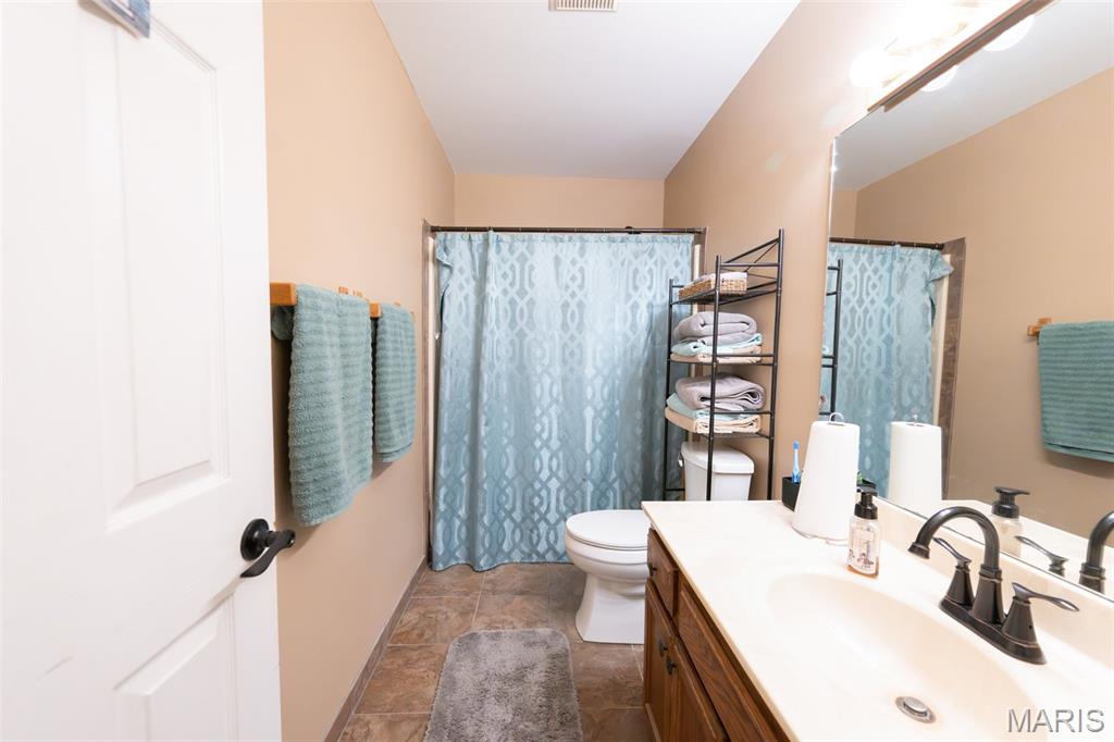 1606 Amber Place Property Photo 32
