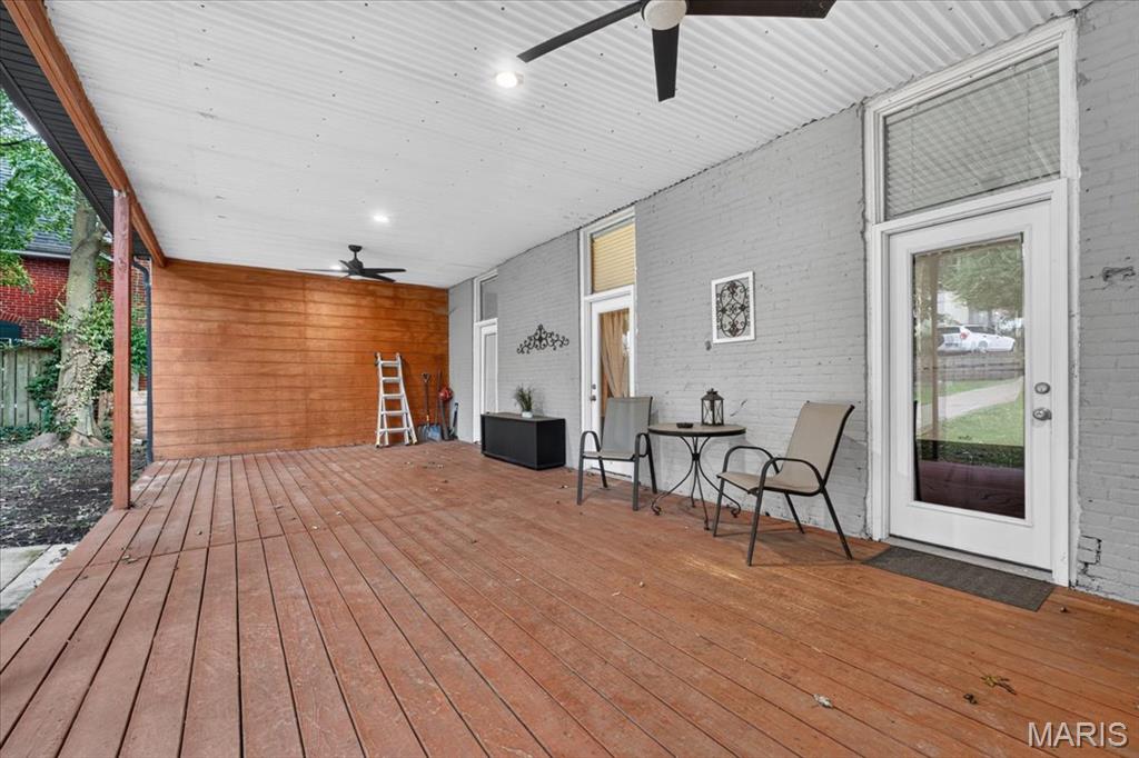 614 S High Street Property Photo 29