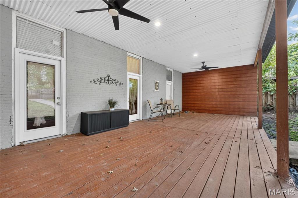614 S High Street Property Photo 30