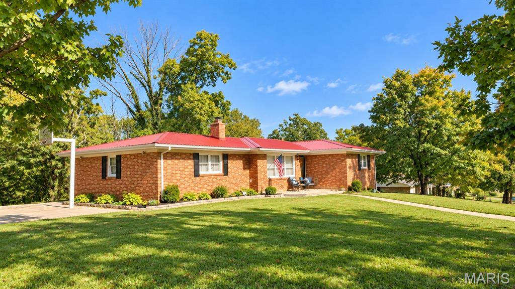 716 Westwood Drive Property Photo