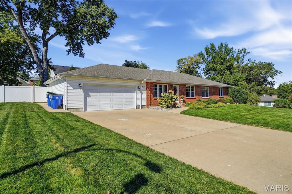 8811 Watson Woods Court Property Photo 2