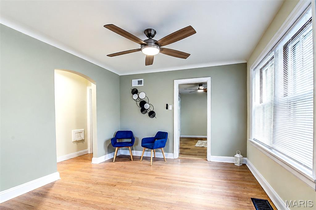 669 Bellsworth Drive Property Photo 4