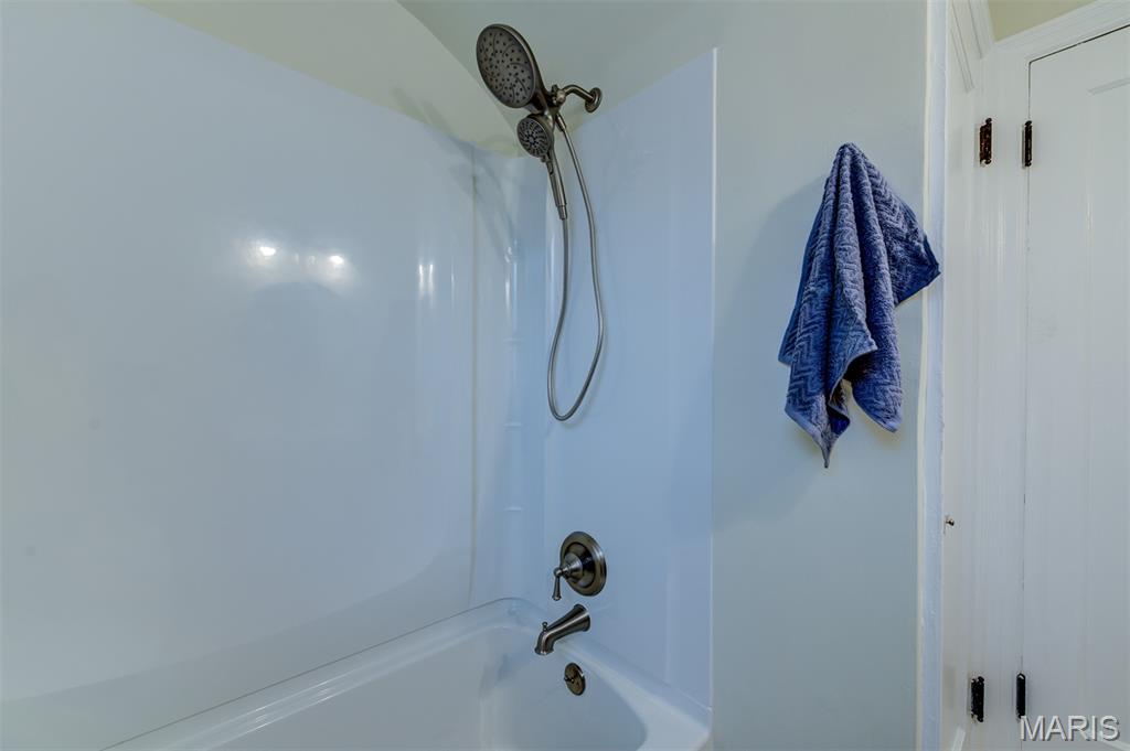 669 Bellsworth Drive Property Photo 14
