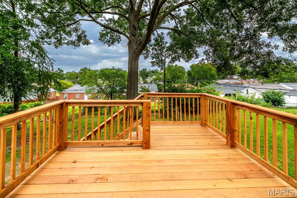 669 Bellsworth Drive Property Photo 24