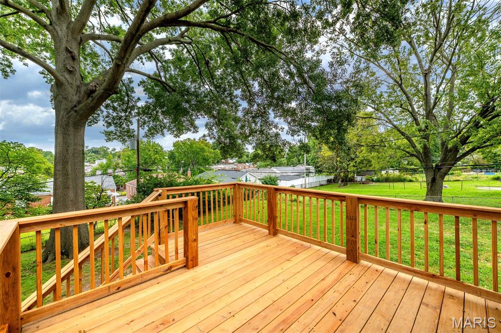 669 Bellsworth Drive Property Photo 25