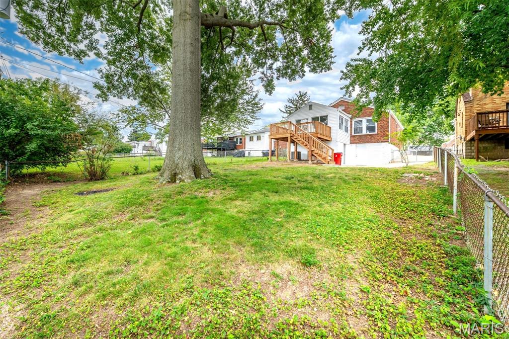 669 Bellsworth Drive Property Photo 30