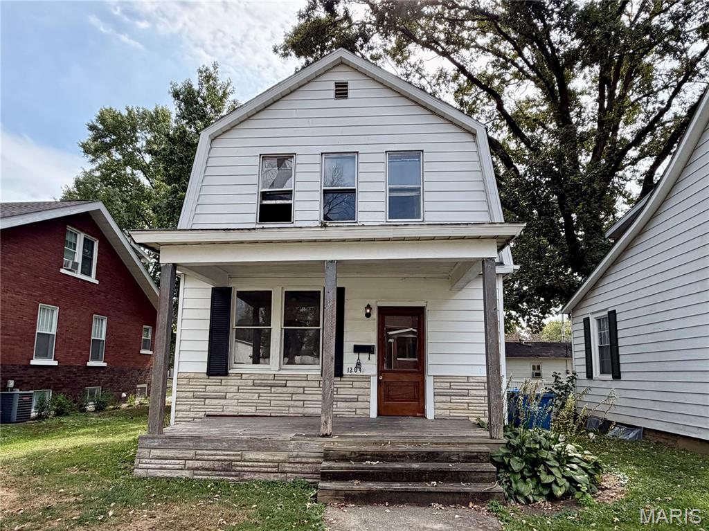 1204 8th Street Property Photo 1