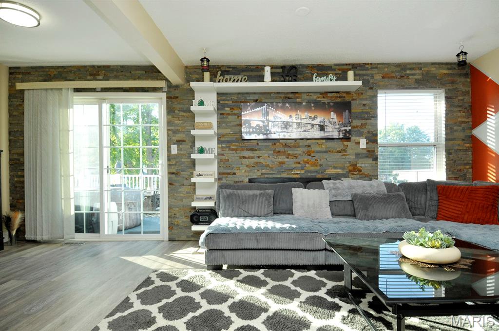 2343 Telegraph Road Property Photo 8