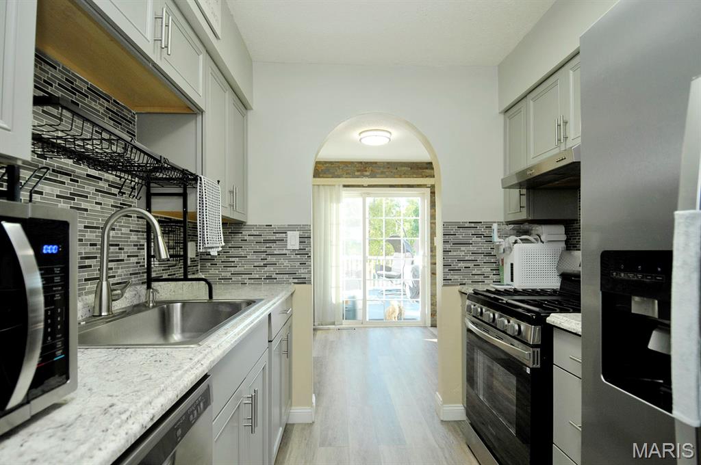 2343 Telegraph Road Property Photo 15